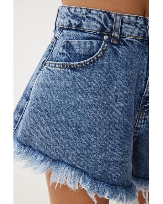 Happiness İstanbul Blue Dunkelblaue Jeansshorts Mit Hoher Taille Und Quasten – Für Damen