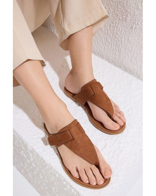 Trendyol Brown Flip-Flops Aus Hellbraunem Wildleder Für Damen