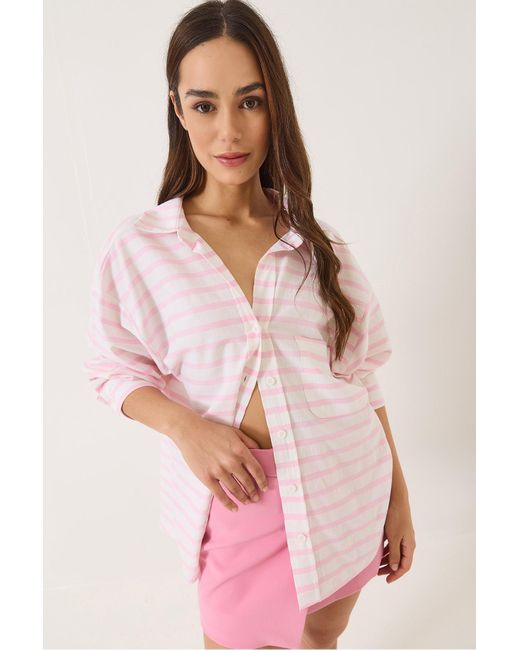 Bianco Lucci Pink Gestreiftes Baumwollhemd Mit V-Ausschnitt Und Einer Tasche, Detailliertes Oversize-Hemd 8212-3 Für Damen