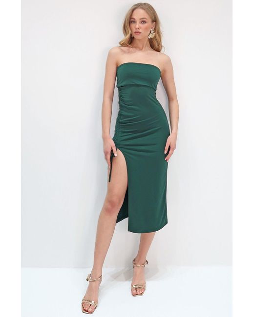 Trend Alaçatı Stili Green Smaragdgrünes, Trägerloses, Verstellbares, Gerafftes, Detailliertes Kleid Für Damen