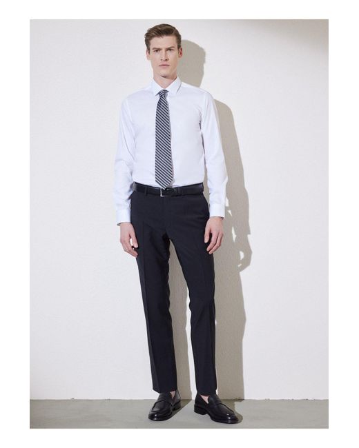 Brooks Brothers Weißes Hemd Mit Schmaler Passform Und Klassischem Kragen Bbsp23Msh041 Für Herren in White für Herren