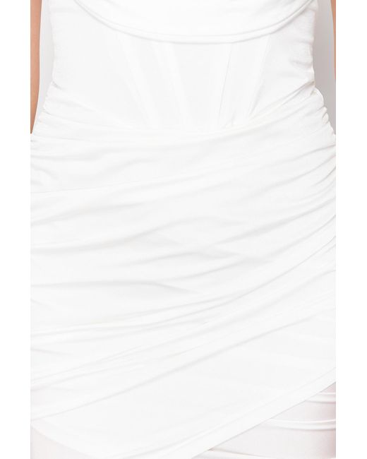 Trendyol White Es, figurbetontes, gefüttertes strick-korsett-detailkleid für hochzeiten/abendkleider