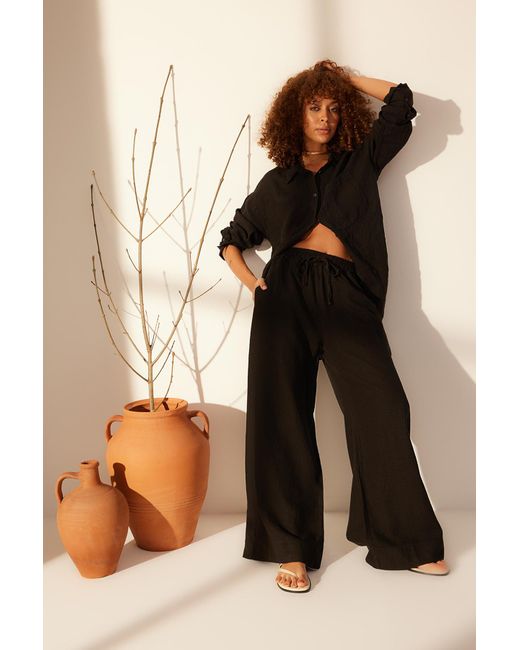 Trendyol Black Schwarze Extrahose Aus 100 Leinen Mit Elastischem Bund Und Hoher Taille Für Damen