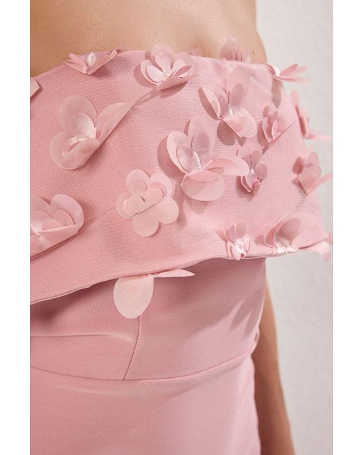 Trendyol Pink Rose Dry Carmen Kragen Blumenapplikation Detailliertes Gewebtes Langes Abendkleid Für Den Abschlussball Für Damen