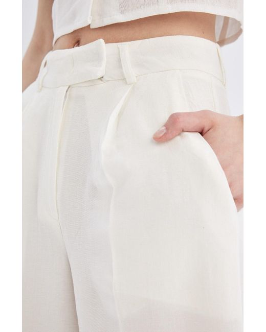 Defacto White Satin-Shorts Mit Hoher Taille – Kurzes Bein Für Damen