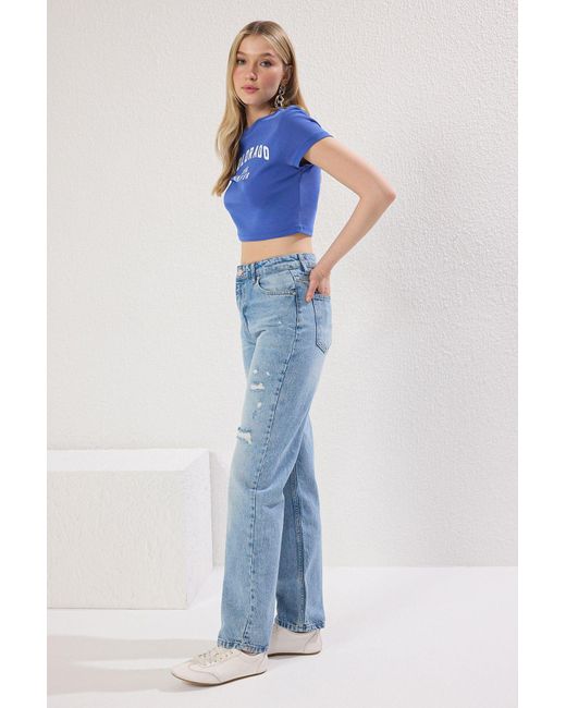 Trendyol Blue Hellblau – Zerrissene, Detaillierte, Langlebige, Gerade Jeans Für Damen