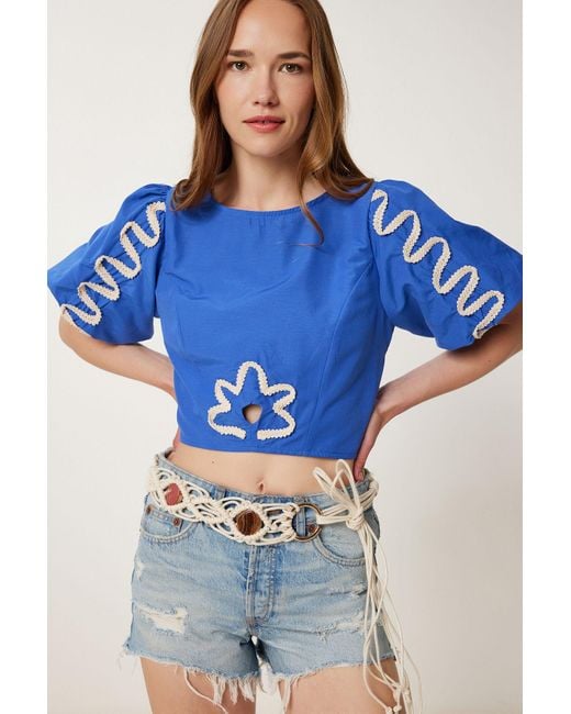 Happiness İstanbul Blue Blaue Bluse Aus Popeline Mit Ballonärmeln Und Besticktem Crop-Design Für Damen