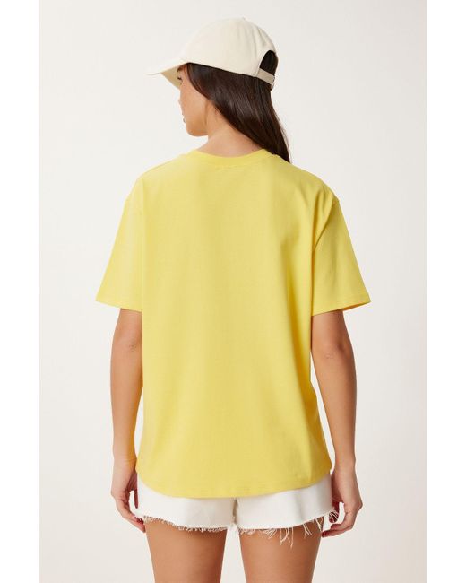Happiness İstanbul Yellow Gestricktes T-Shirt Aus Baumwolle Mit Gelbem Herz Für Damen