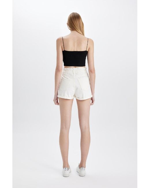 Defacto White Jeansshorts Mit Hoher Taille Und Gefaltetem Paperbag-Schnitt C2434Ax24Hs Für Damen