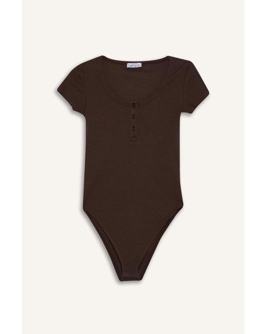 Defacto Brown Kurzer, Kurzärmliger Body Mit Rundhalsausschnitt Und Kordelzug F1755Ax25Sm Für Damen