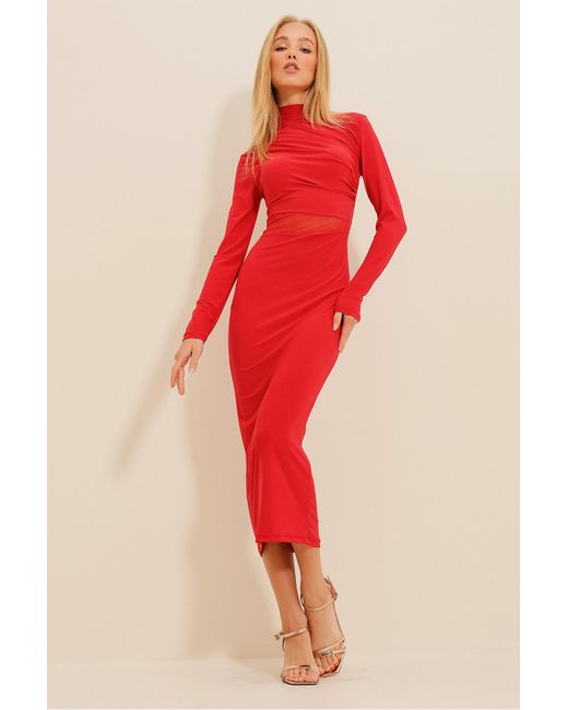 Trend Alaçatı Stili Red Es midikleid mit hohem kragen, drapierter taille und detailliertem tüll