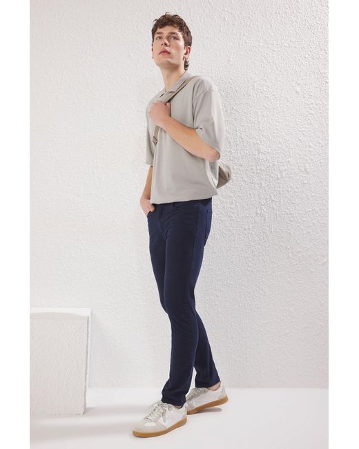 Trendyol Marineblaue, Schmal Geschnittene, Flexible Basic-Gabardine-Hose Mit 5 Taschen Für Herren in Blue für Herren