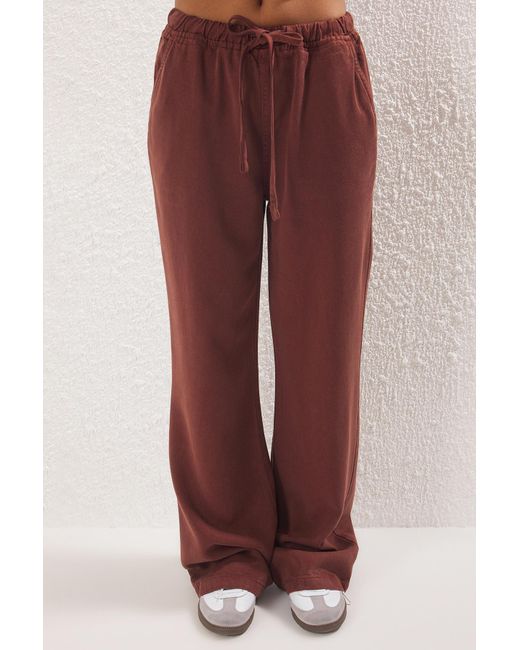 Trendyol Red Mehr 100% Tencel Beli, Elastische Jeans Mit Hoher Taille Für Damen