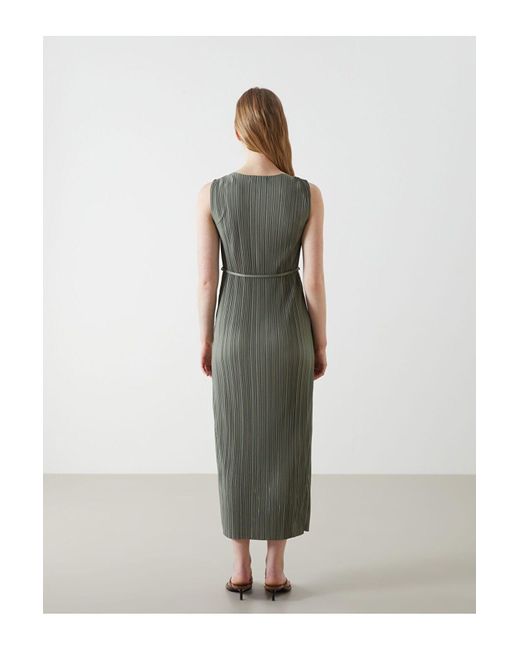 LC Waikiki Green Lcw Vision Kleid Mit Rundhalsausschnitt Und Strukturiertem Crinkle-Muster Für Damen
