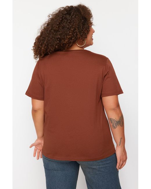 Trendyol Brown Es basic-strick-t-shirt mit v-ausschnitt