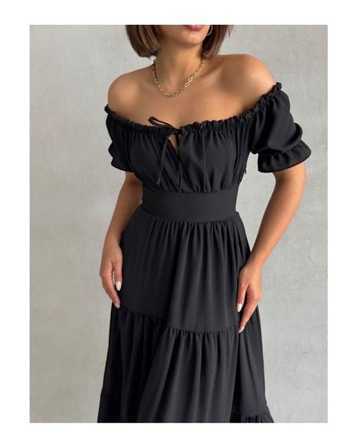BEJNA Gray Schwarzes, Dehnbares Kleid Mit Gerafftem Ausschnitt Für Damen
