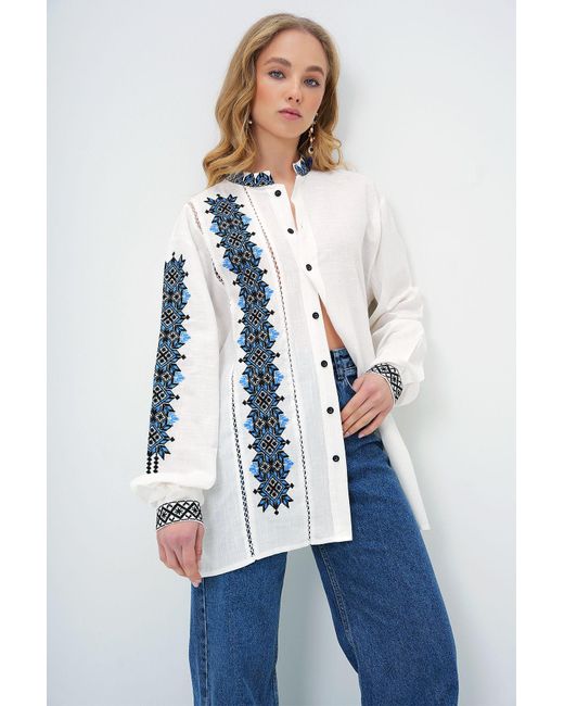 Trend Alaçatı Stili Blue Hemd Aus Besticktem Leinen Mit Richterkragen Für Damen