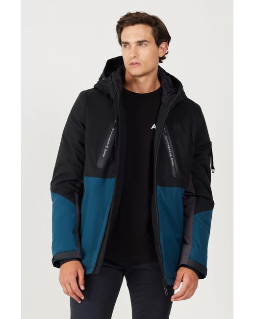 Wrangler All Terrain Gear Regular Fit Normale Passform Schwarzer Mantel Mit Kapuze Für Herren in Blue für Herren