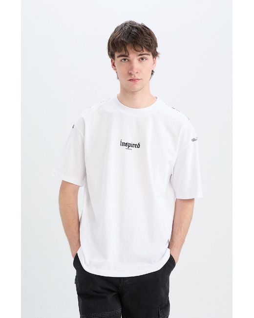 Defacto 100 Baumwolle, Oversize-T-Shirt Mit Weitem Schnitt, Rundhalsausschnitt Und Rückenaufdruck, Kurzärmelig, D5600Ax25Sp Für Herren in White für Herren