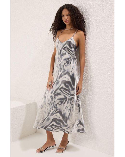 Trendyol Natural Nerzfarbenes, Abstraktes Midi-Webkleid Für Damen