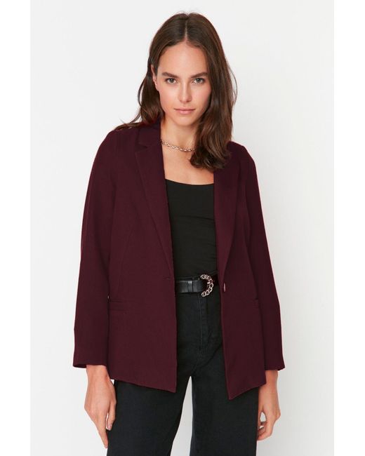 Trendyol Red Weinrote, Gewebte Blazerjacke Mit Regulärem Futter Und Detailliertem Detail Für Damen