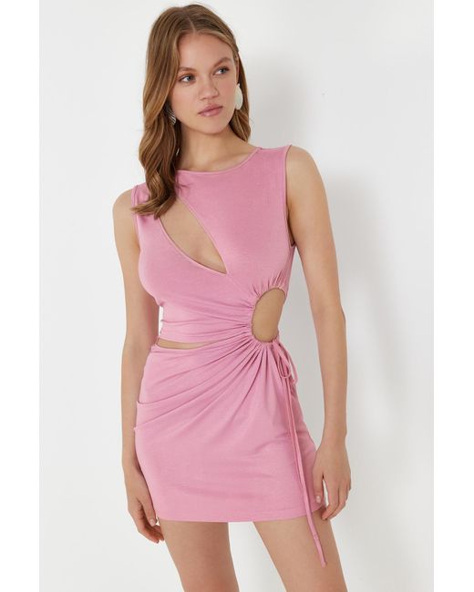 Trendyol Pink , tailliertes mini-strick-strandkleid mit cut-outs/fenster