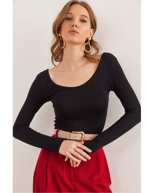 Olalook Black Schwarze Lycra-Bluse Mit Weicher Textur Mit Poolkragen Blz- 19002471 Für Damen