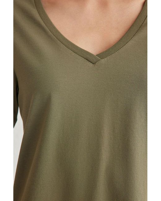 Trendyol Green Khakifarbenes Strick-T-Shirt Mit V-Ausschnitt – 100 Baumwolle, Für Damen