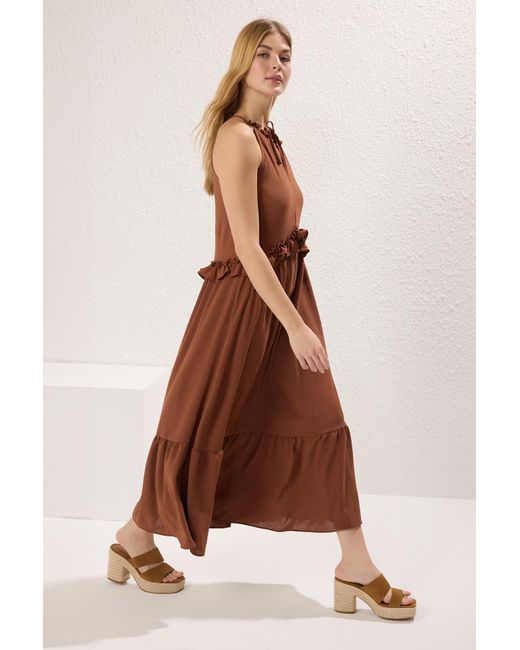 Trendyol Natural Brauner, Gerader Rock Mit Volant/Rüschen An Der Taille, Gewebtes Maxikleid Für Damen