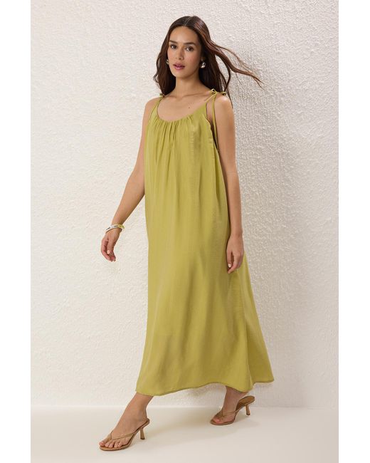 Trendyol Yellow Burgunderrotes A-Linien-Mini-Webkleid Mit Öffnung Twoss25El00401 Für Damen