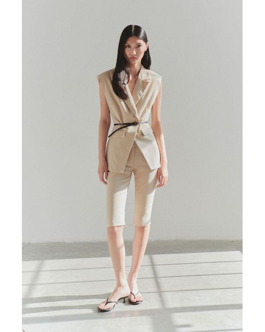 Trendyol Natural Hellbeige, Taillierte, Ärmellose Weste Mit Jackenkragen Und Knöpfen