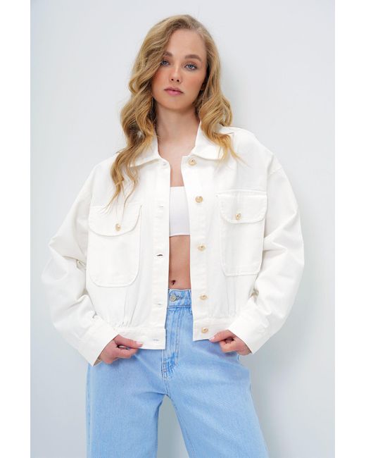 Trend Alaçatı Stili Blue Doppeltasche Knopf Detaillierte Gabardine Jacke Für Damen