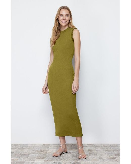 Trendyol Green Dehnbares, Öliges, Grünes Midi-Bleistiftkleid Mit Rüschenbesatz – Geripptes, Körpersitzendes, Gestricktes Für Damen