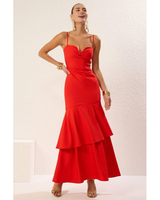 Trendyol Red A-Linien-Heimkehrkleid Mit Granatapfelblütenmuster, Modell Für Damen