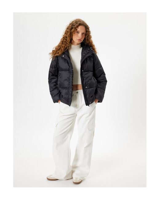 Koton Black Pufferjacke Mit Kapuze, Reißverschluss Und Taschendetail, Druckknopf Für Damen