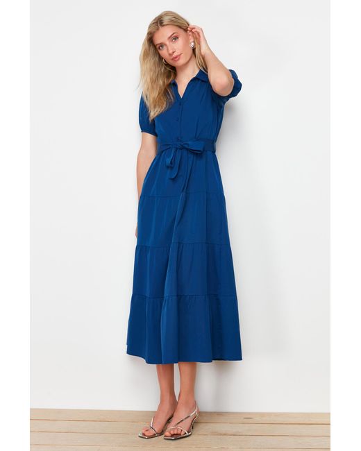 Trendyol Blue Indigoes, weit geschnittenes, gewebtes maxikleid mit hemdkragen
