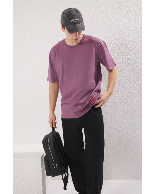 Trendyol Oversize-T-Shirt Aus Baumwolle Mit Blassem Effekt – Für Herren in Purple für Herren