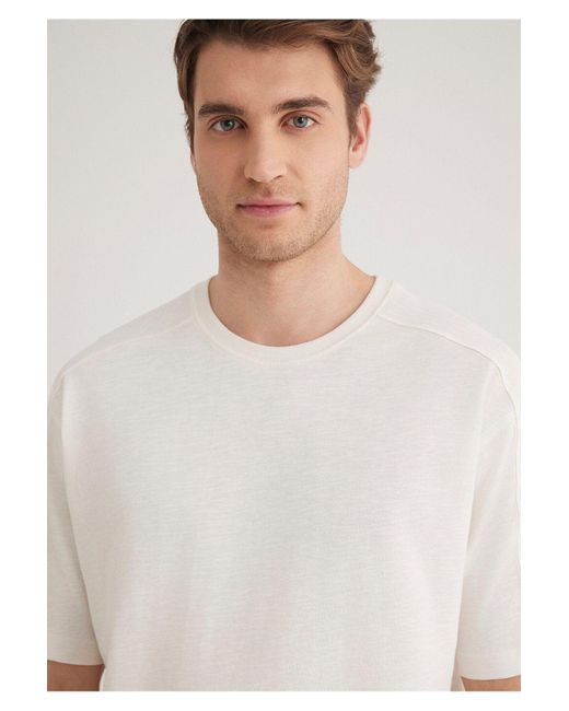Mavi Weißes Basic-T-Shirt Mit Nahtdetail, Lockere Passform Lockere, Entspannte Passform -70057 Für Herren in White für Herren
