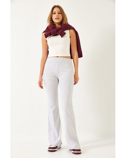 Bianco Lucci White Hose Mit Weitem Gürtel Und Spanischem Bein Und Hoher Taille Für Damen
