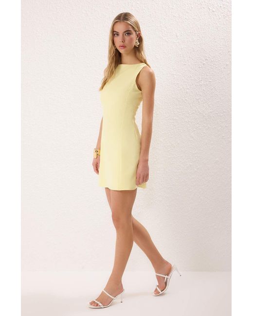 Trendyol Natural Gelbes, Gefüttertes, Gewebtes Minikleid