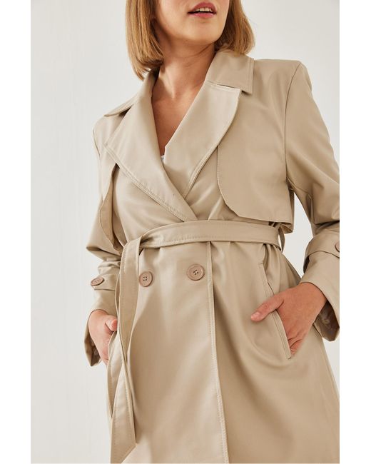 Bianco Lucci Natural Kurzer Trenchcoat Aus Leder Mit Zweireihigem Ausschnitt Und Gürtel – Windkappe, Tasche 2377 Für Damen