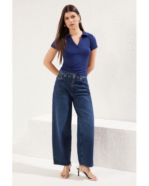 Trendyol Blue Marineblaue, Gerade Geschnittene/Eng Anliegende Strickbluse Mit Polokragen Für Damen
