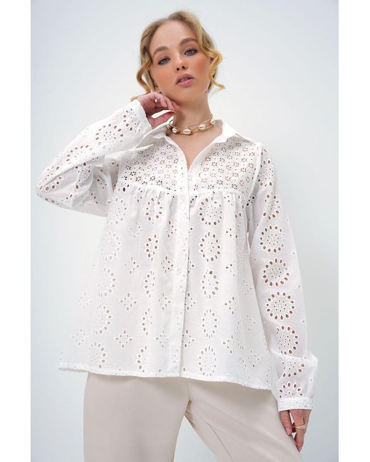 Trend Alaçatı Stili White Weißes, Durchbrochenes, Besticktes Hemd – Scallop-Detail, Gewebt Für Damen