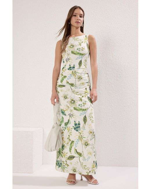 Trendyol White Dehnbares Strick-Bleistiftkleid Mit Leuchtender Oberfläche – -Blumendruck, Boot-Rock-Body Für Damen