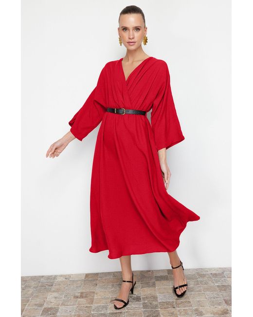 Trendyol Red Rotes Gewebtes Midi-Kleid
