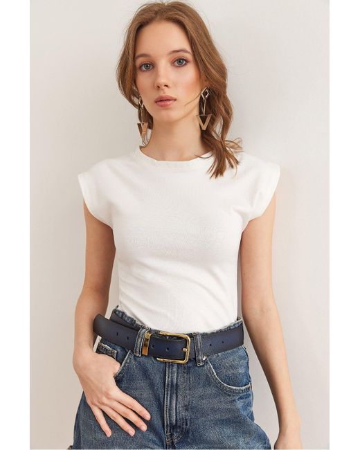 Olalook White Bat Soft Textured Flexible Bluse Blz- 19002877 Für Damen