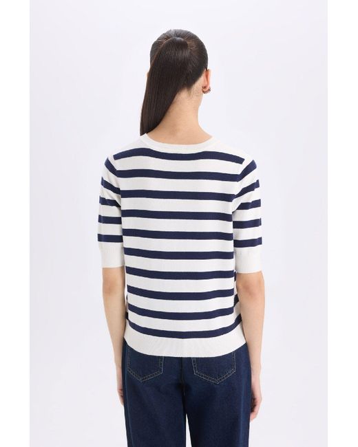 Defacto Blue Regular Fit Streifen Rundhalsausschnitt Kurzarmpullover Für Damen