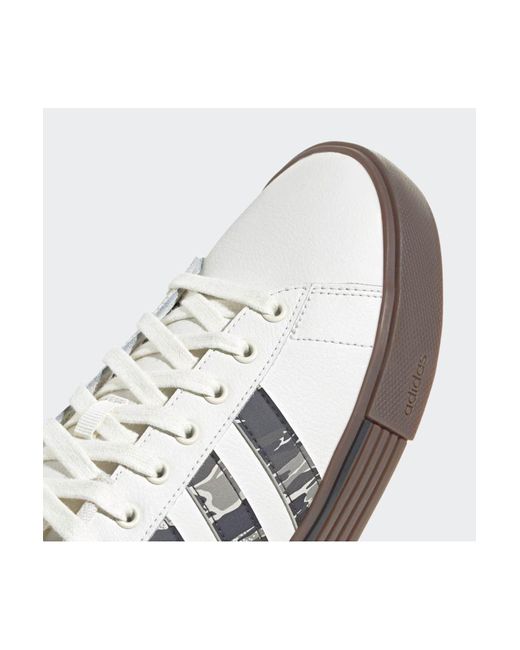 Adidas Daily 4.0 Owhite/Silpeb/Carbon