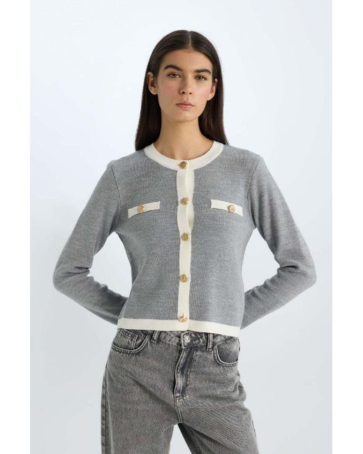 Defacto Gray Basic-Strickjacke Mit Normaler Passform, Rundhalsausschnitt Und Knöpfen, C1482Ax24Wn Für Damen
