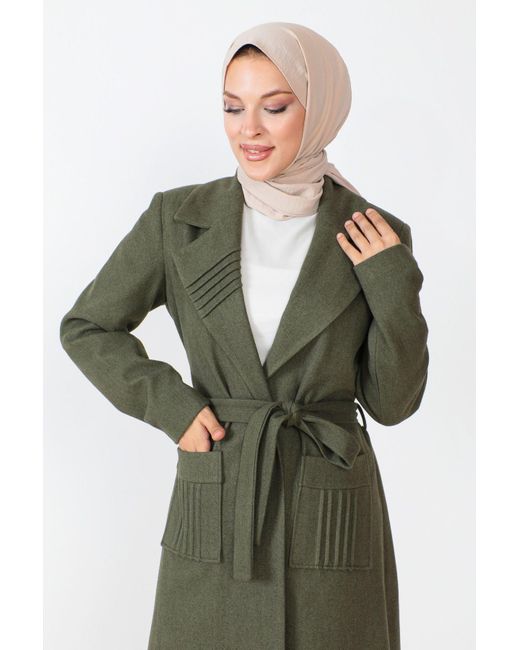 Tesettür Dünyası Green Cashew-Mantel Mit Taillengürtel Für Damen
